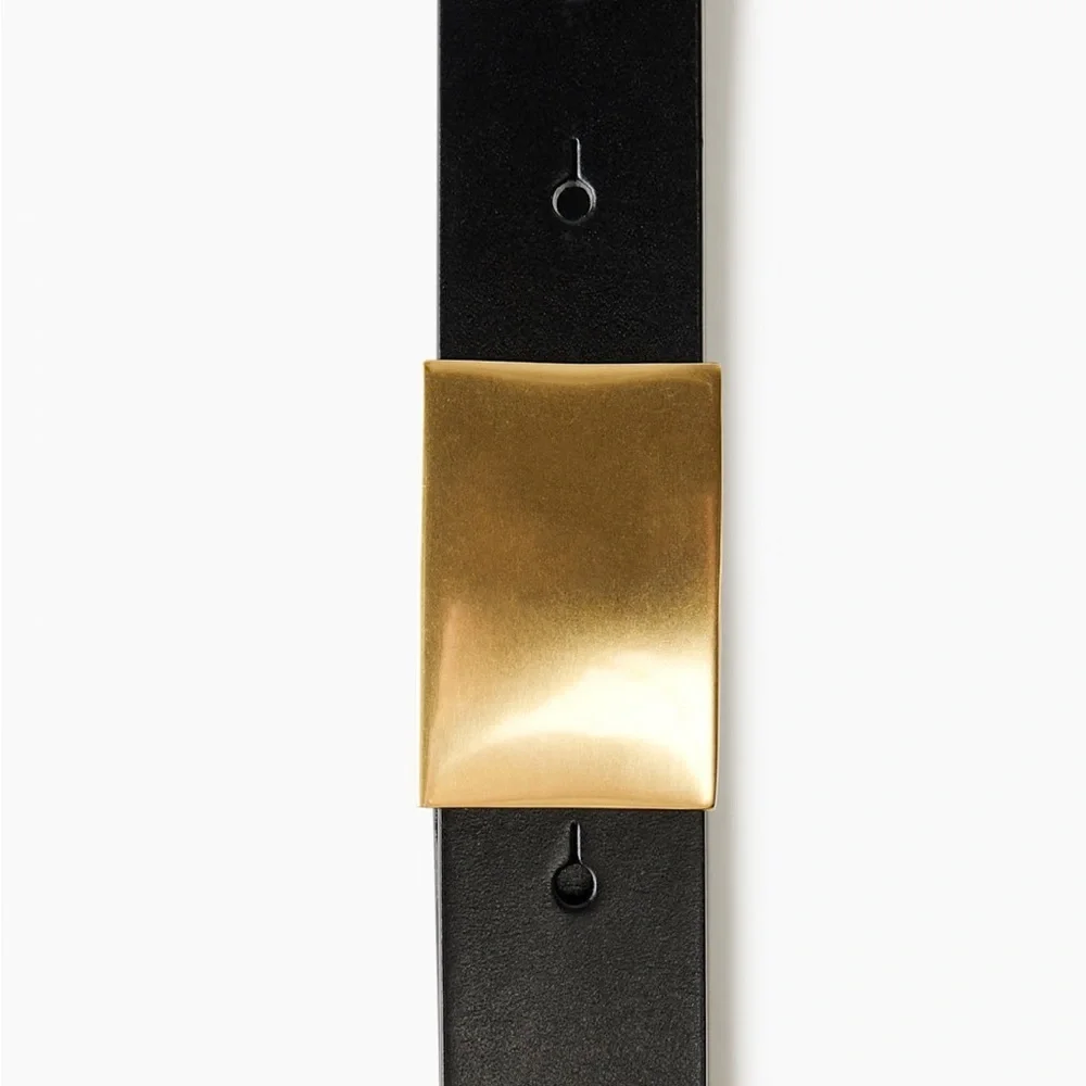 Aritzia Pillar Solid Brass Leather Belt in Black/Gold Size M - worn once